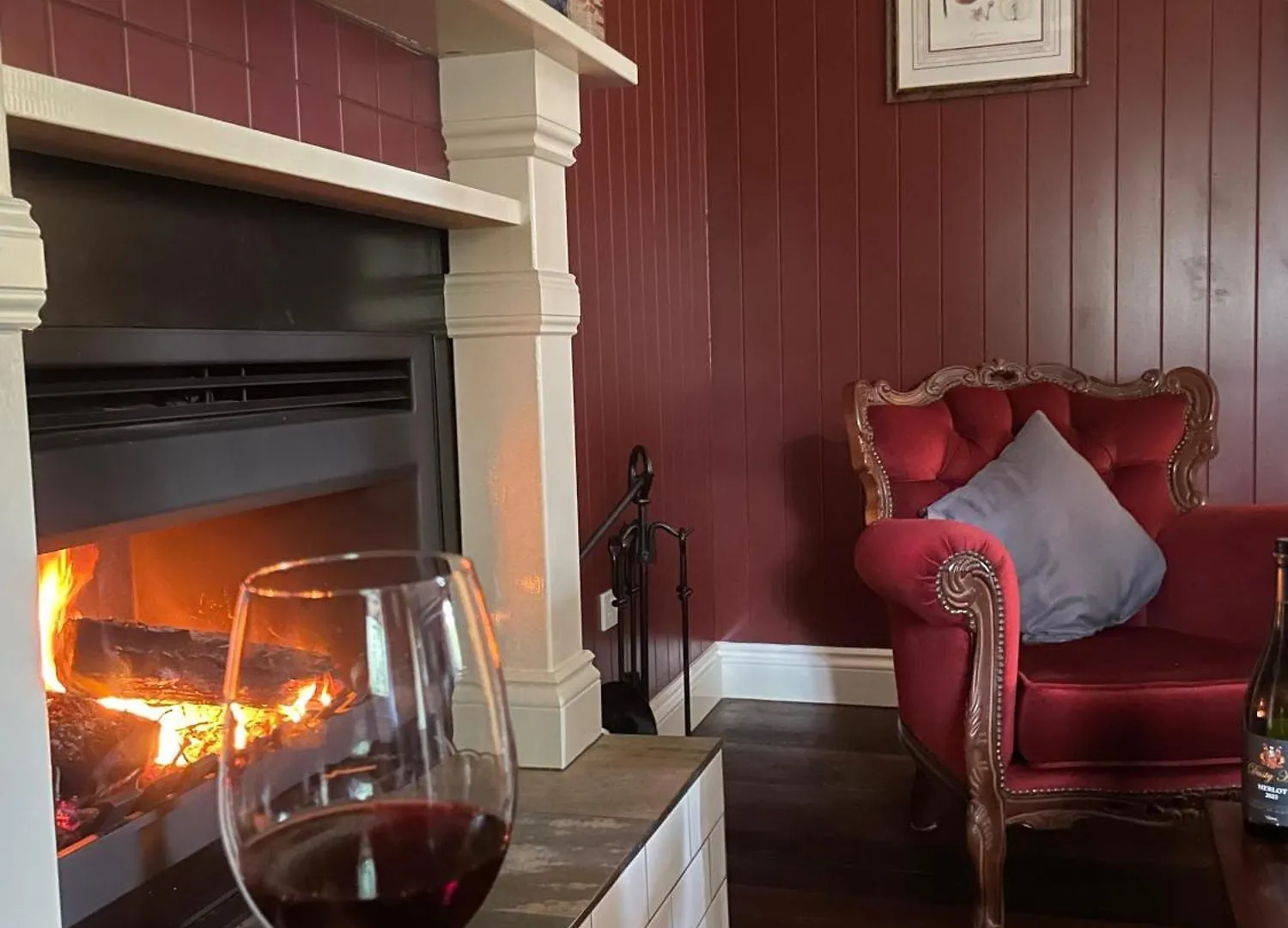 Dusty Hill Vineyard - Moffatdale Hotel