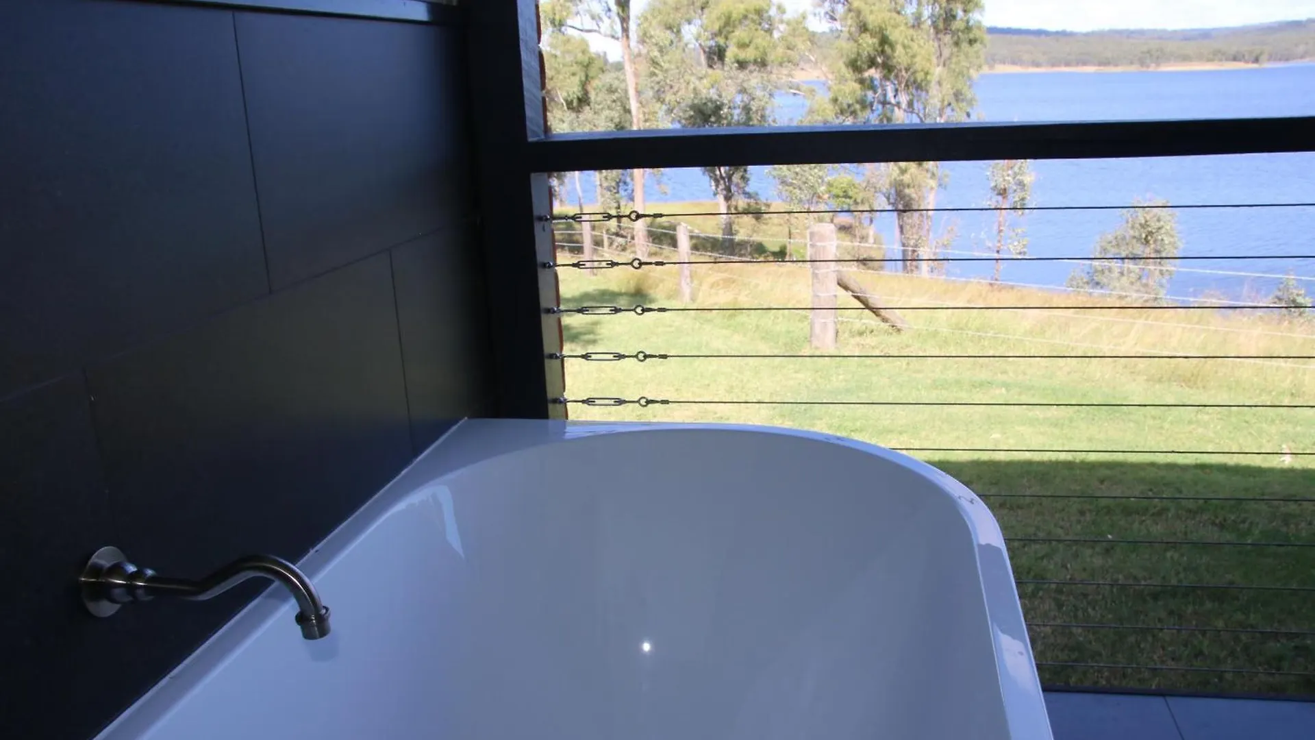 Resort Dusty Hill Vineyard - Moffatdale Hotel